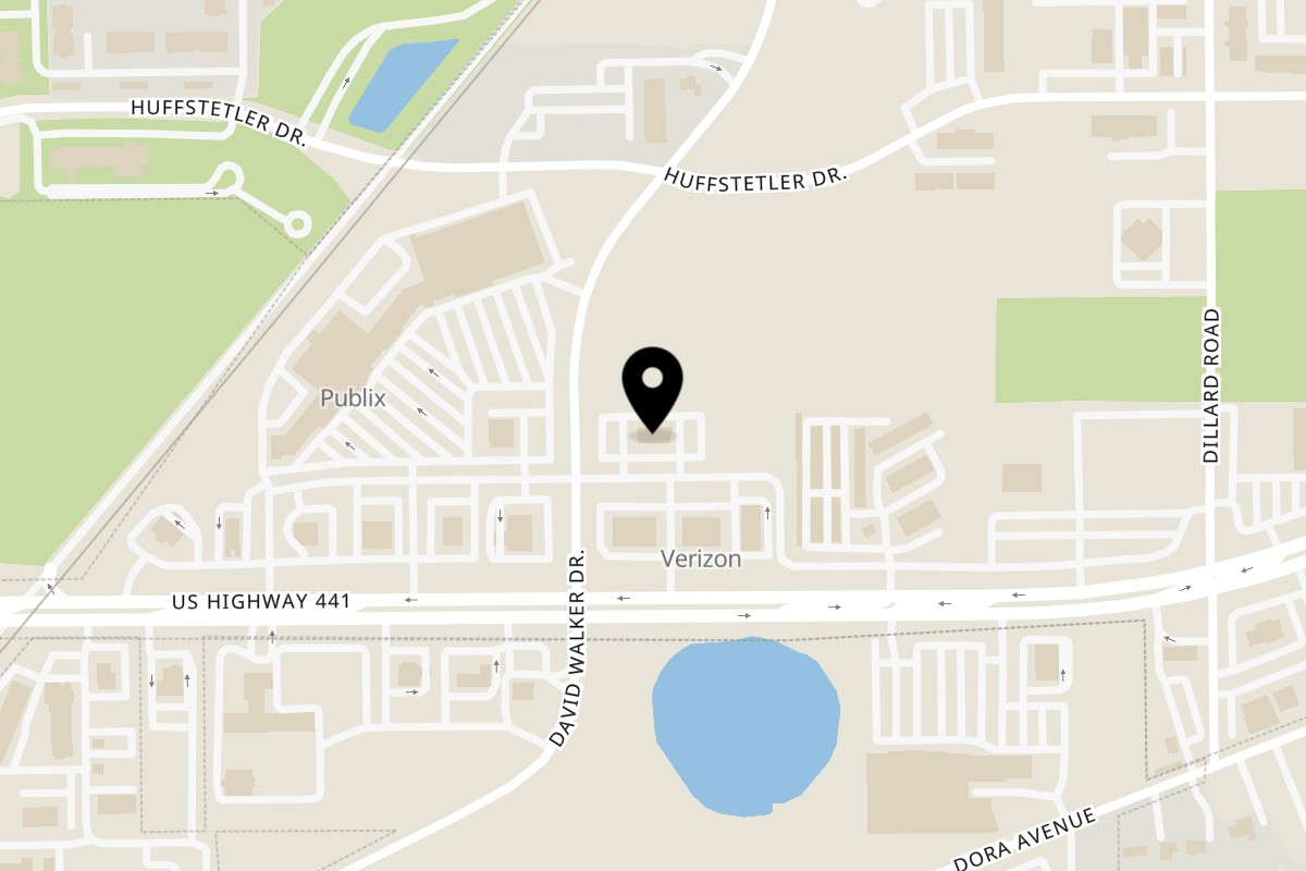 Map showing the location of OakWood Smokehouse & Grill on 2911 David Walker Dr in Eustis